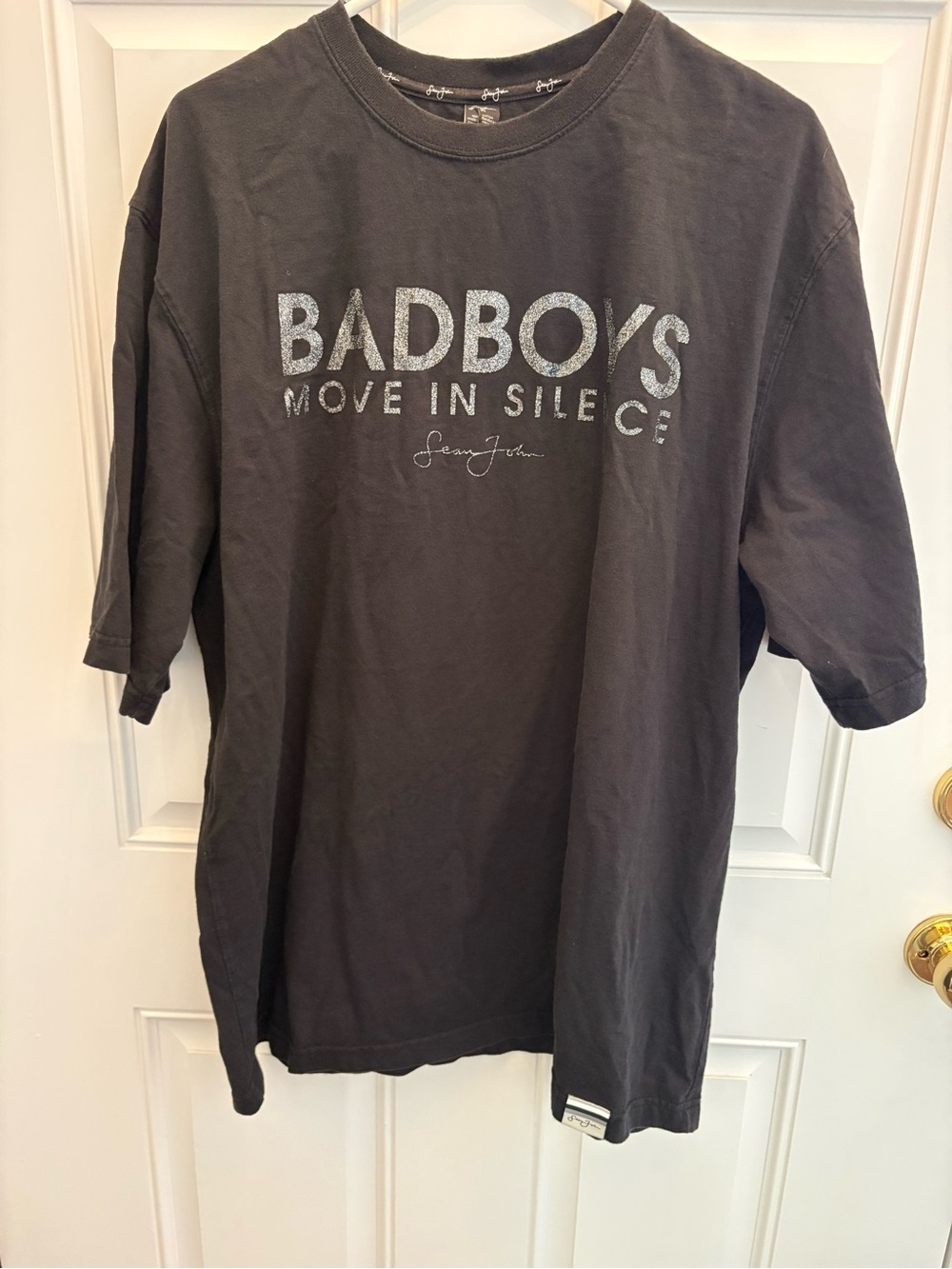 Sean John graphite gray Short-Sleeve Graphic Tee with Silver Glitter Lettering - Picture 4 of 5